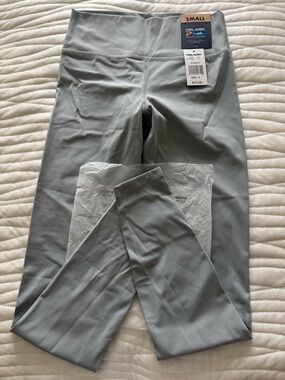 Pelagic Light Gray Performance Leggings